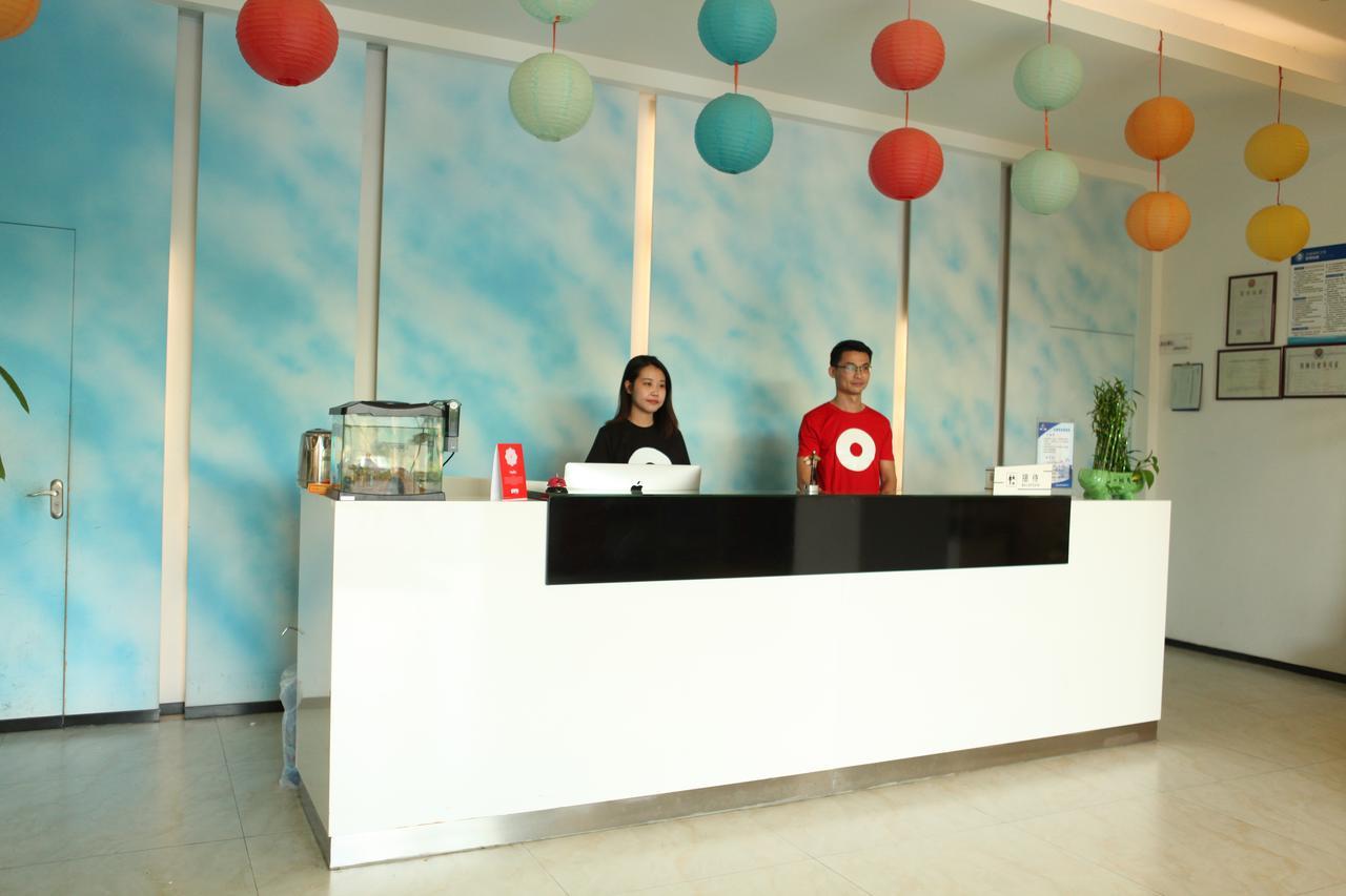 Oyo8001 Tiandi Hotel Sencsen Kültér fotó