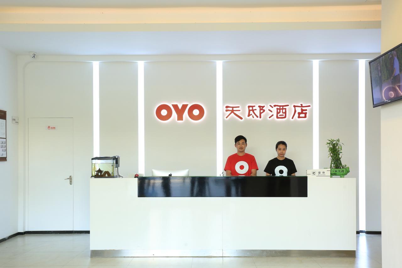 Oyo8001 Tiandi Hotel Sencsen Kültér fotó